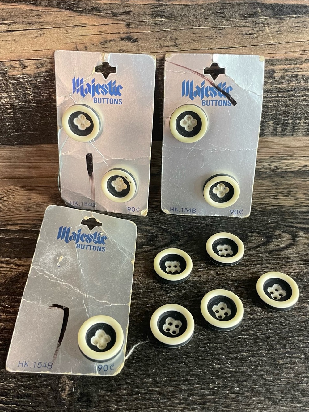Vintage Majestic Buttons Lot Size 30 3/4" HK.154B Made in Japan Sewing Craft NOS